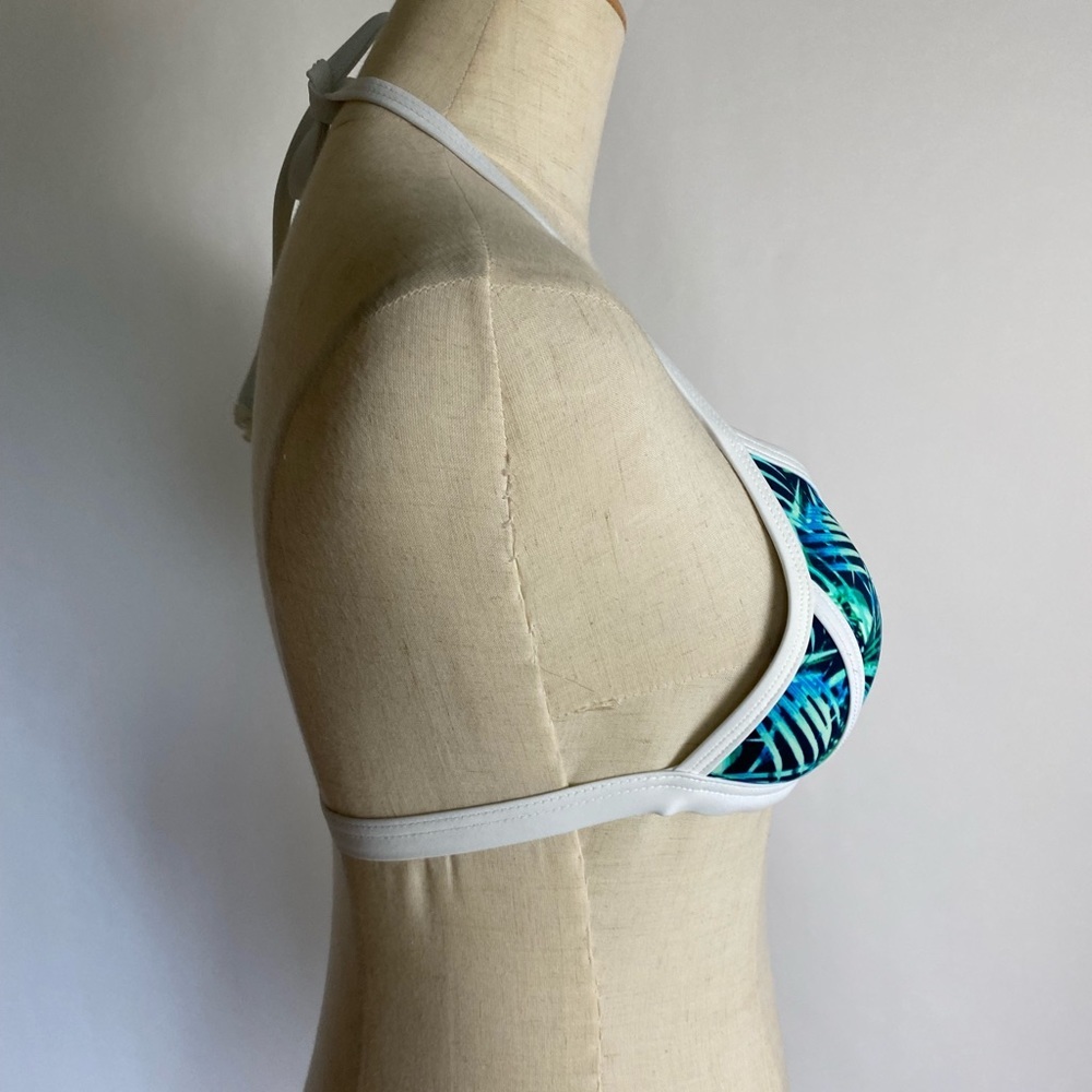 PINK VS Palm Leaf Molded Triangle Cup Swim Top - Picture 3 of 7